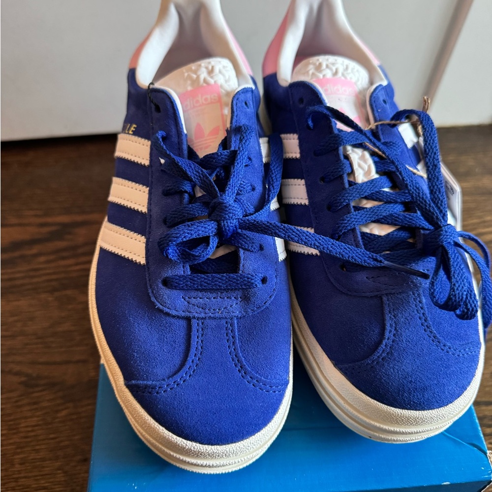 Adidas Women’s Lucid Blue Suede Sneakers with White Stripes and Pink Heel
